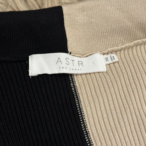 ASTR the Label Colorblock button down Long Sleeve Rib Sweater Dress XS - Picture 3 of 6